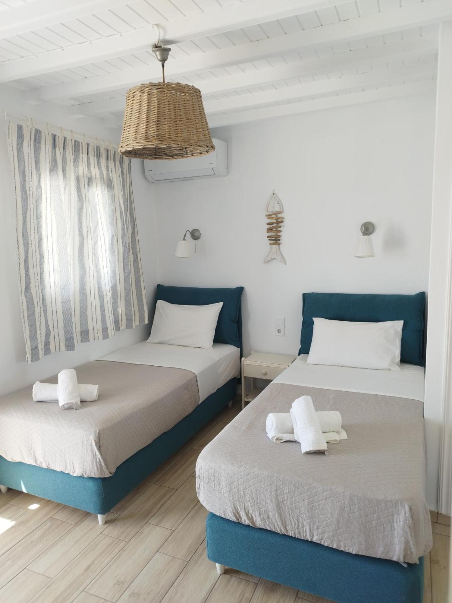 Nikos Rooms Mykonos Town Exterior photo